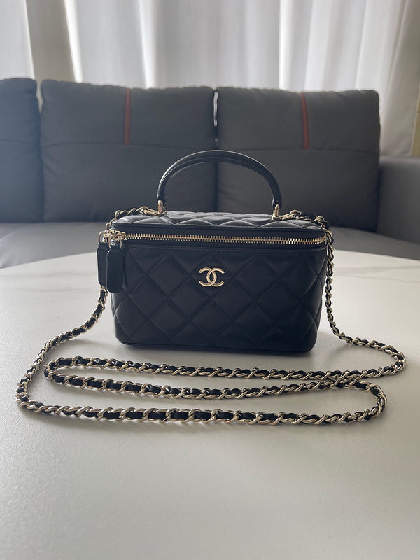 Chanel Luxury Handbag Style 197