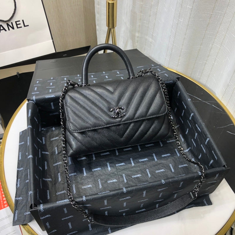 Chanel Luxury Handbag Style 521