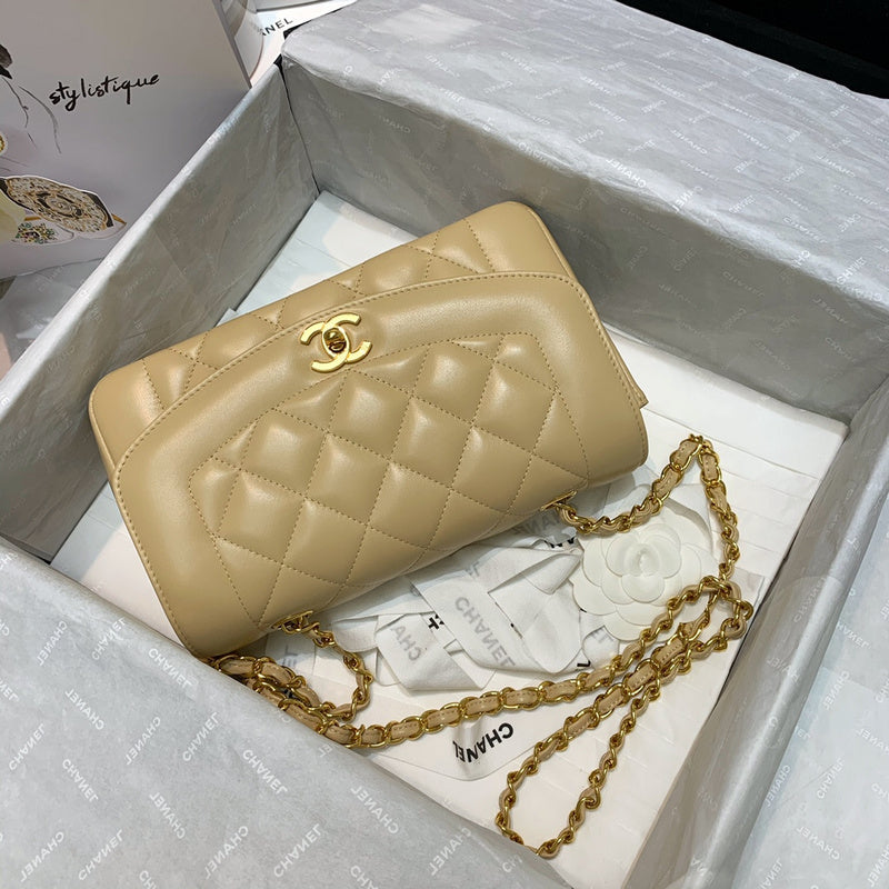 Chanel Luxury Handbag Style 617