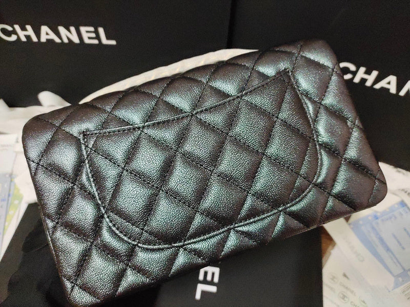 Chanel Luxury Handbag Style 231