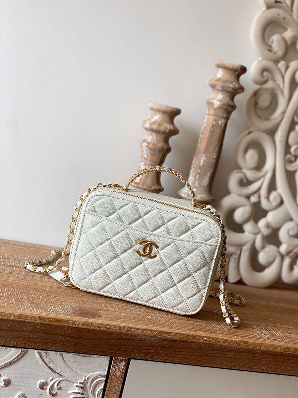 Chanel Luxury Handbag Style 433