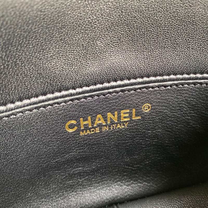 Chanel Luxury Handbag Style 653