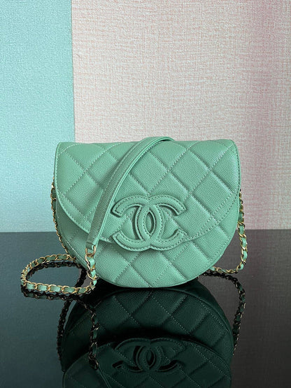 Chanel Luxury Handbag Style 79