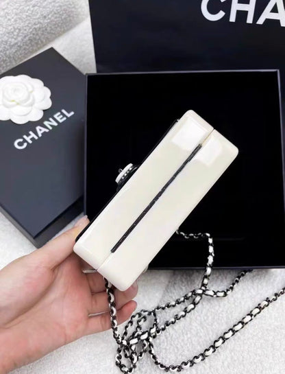 Chanel Black White Acrylic Chain Bag Collector S Items