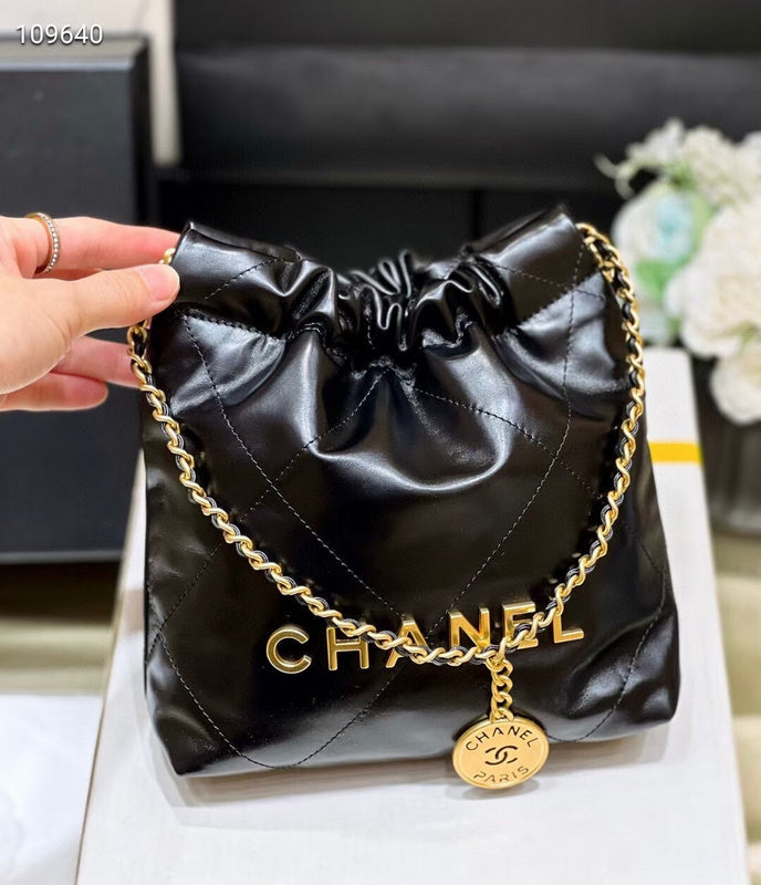 Chanel Luxury Handbag Style 207