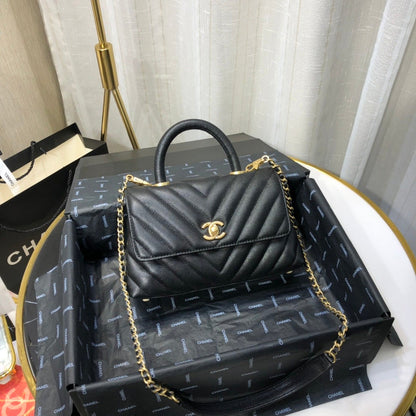 Chanel Luxury Handbag Style 525