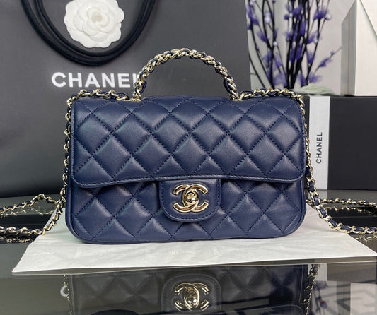 Chanel Luxury Handbag Style 359