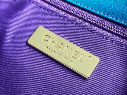 Chanel Luxury Handbag Style 589