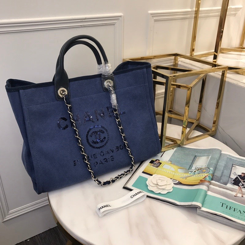 Chanel Luxury Handbag Style 546