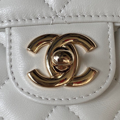 Chanel Luxury Handbag Style 311