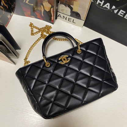Chanel Luxury Handbag Style 50