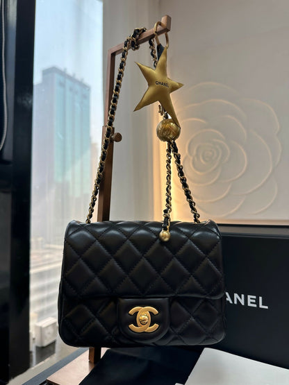Chanel Luxury Leather Gold Handbag Gold