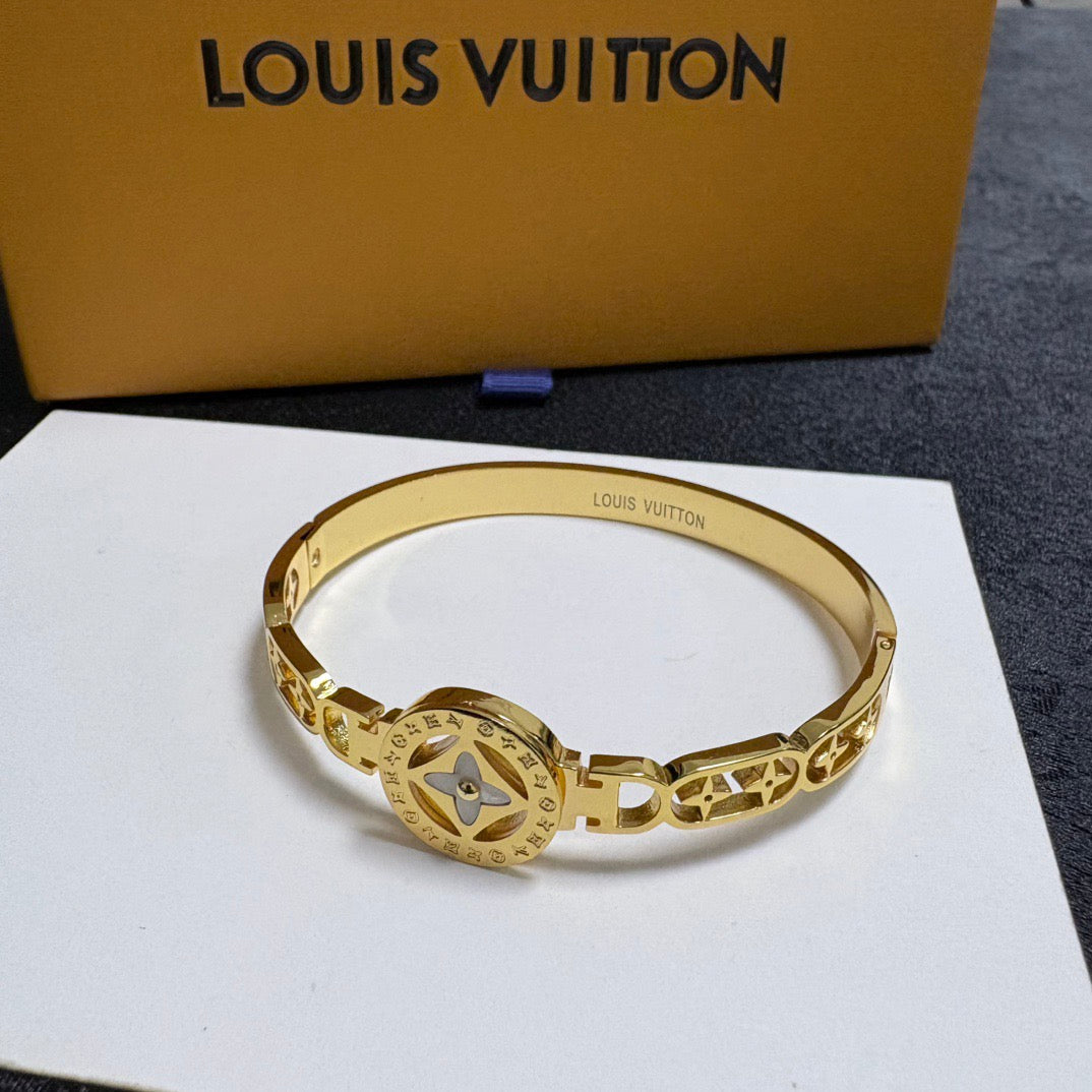 High-Quality Bracelets-20