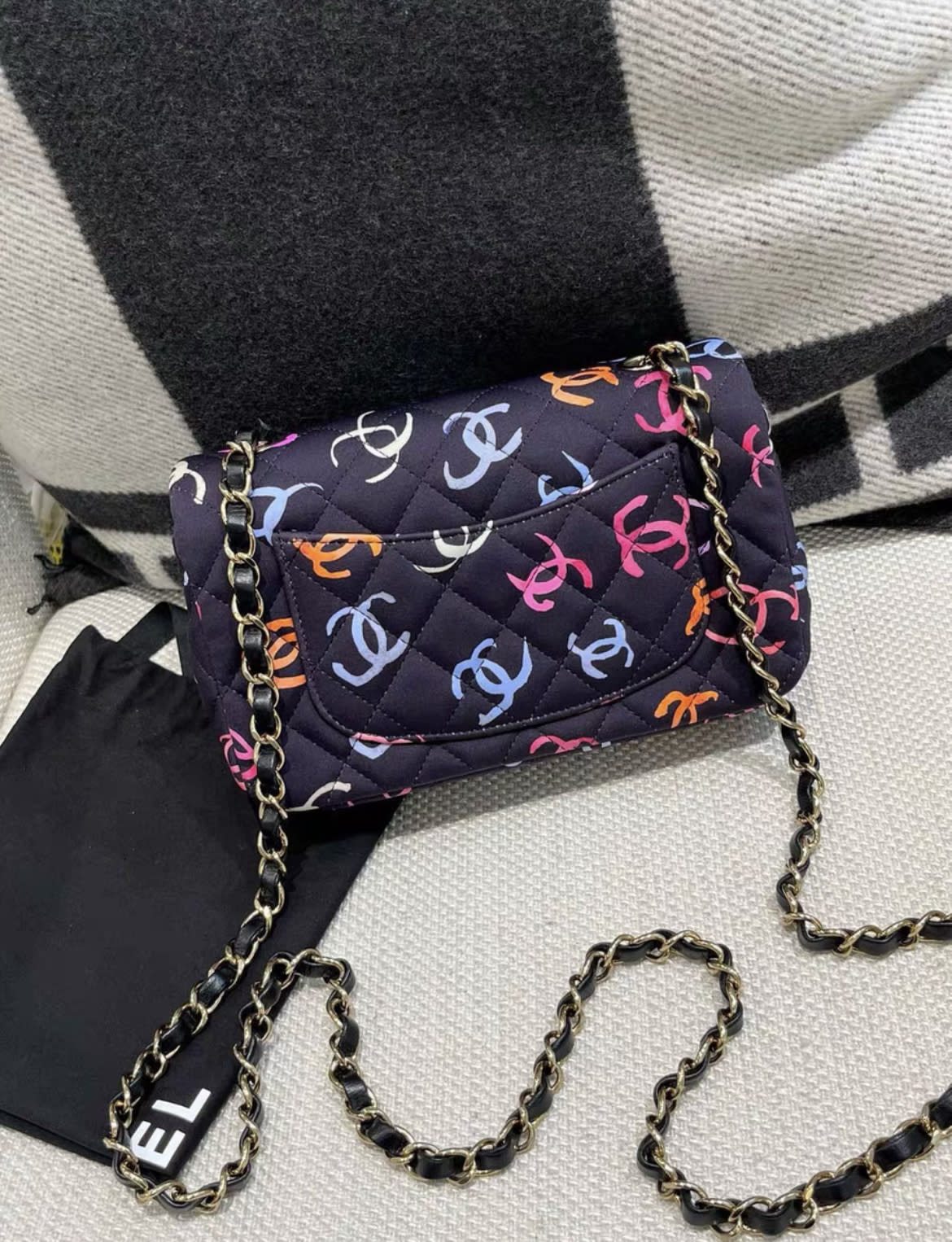 Chanel Luxury Leather Shoulder Bag Style 7