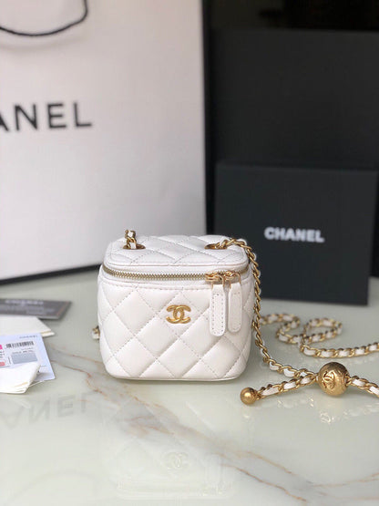 Chanel Luxury Handbag Style 140