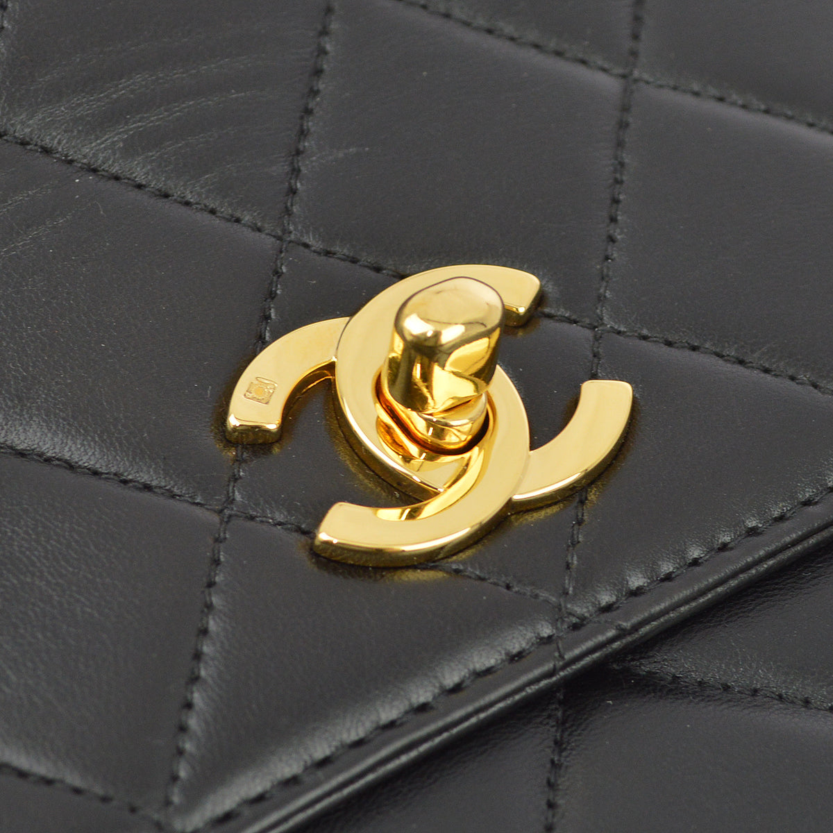 Chanel Kelly Lambskin Black Handbag Style