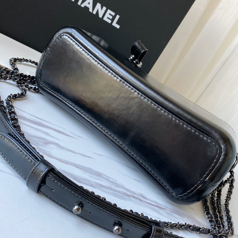 Chanel Luxury Handbag Style 477