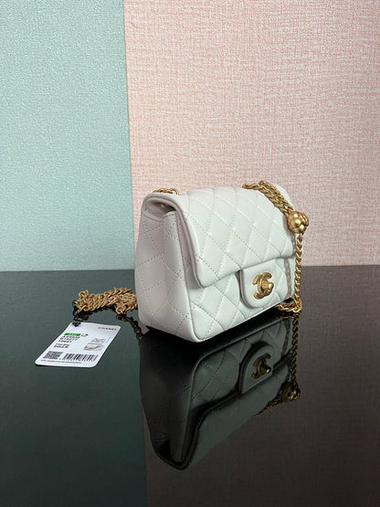 Chanel Luxury Handbag Style 66