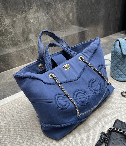 Chanel Luxury Leather Blue Handbag