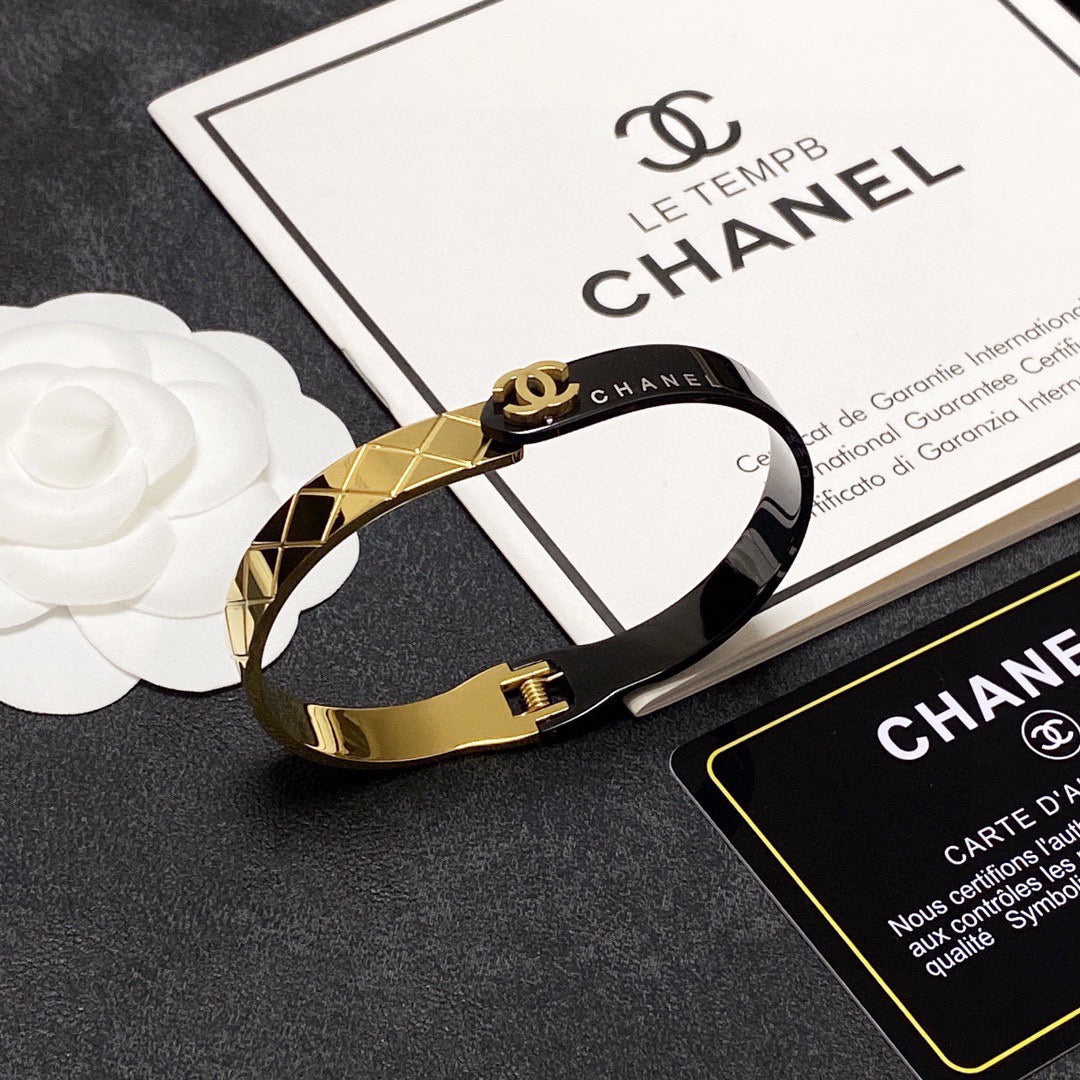 High-Quality Bracelets-183