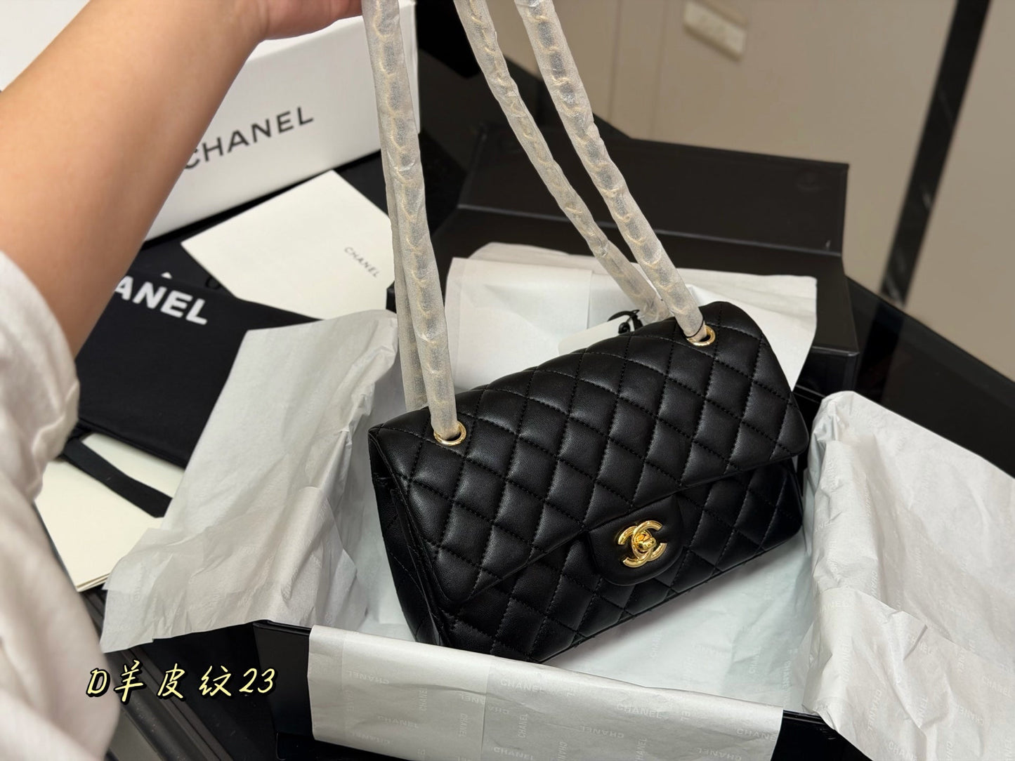 High-End Women's Fashion Handbags-30