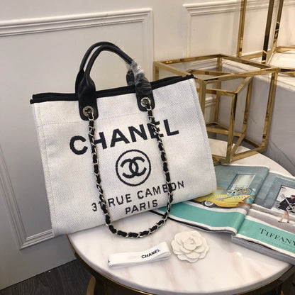 Chanel Luxury Handbag Style 551