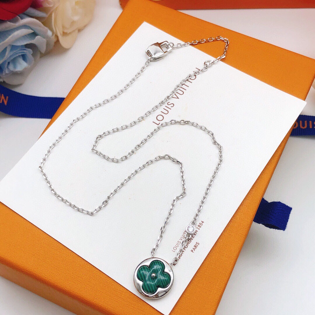 High-Quality Necklaces-32