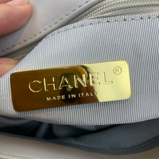 Chanel Luxury Handbag Style 574