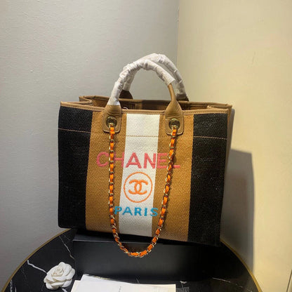 Chanel Luxury Handbag Style 560