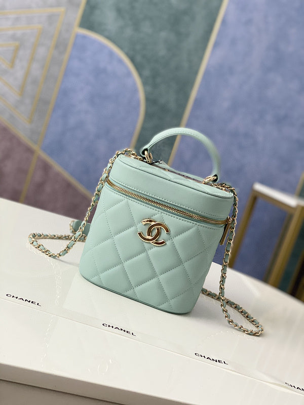 Chanel Luxury Handbag Style 506