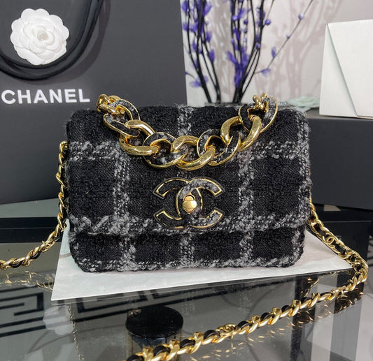Chanel Luxury Handbag Style 73