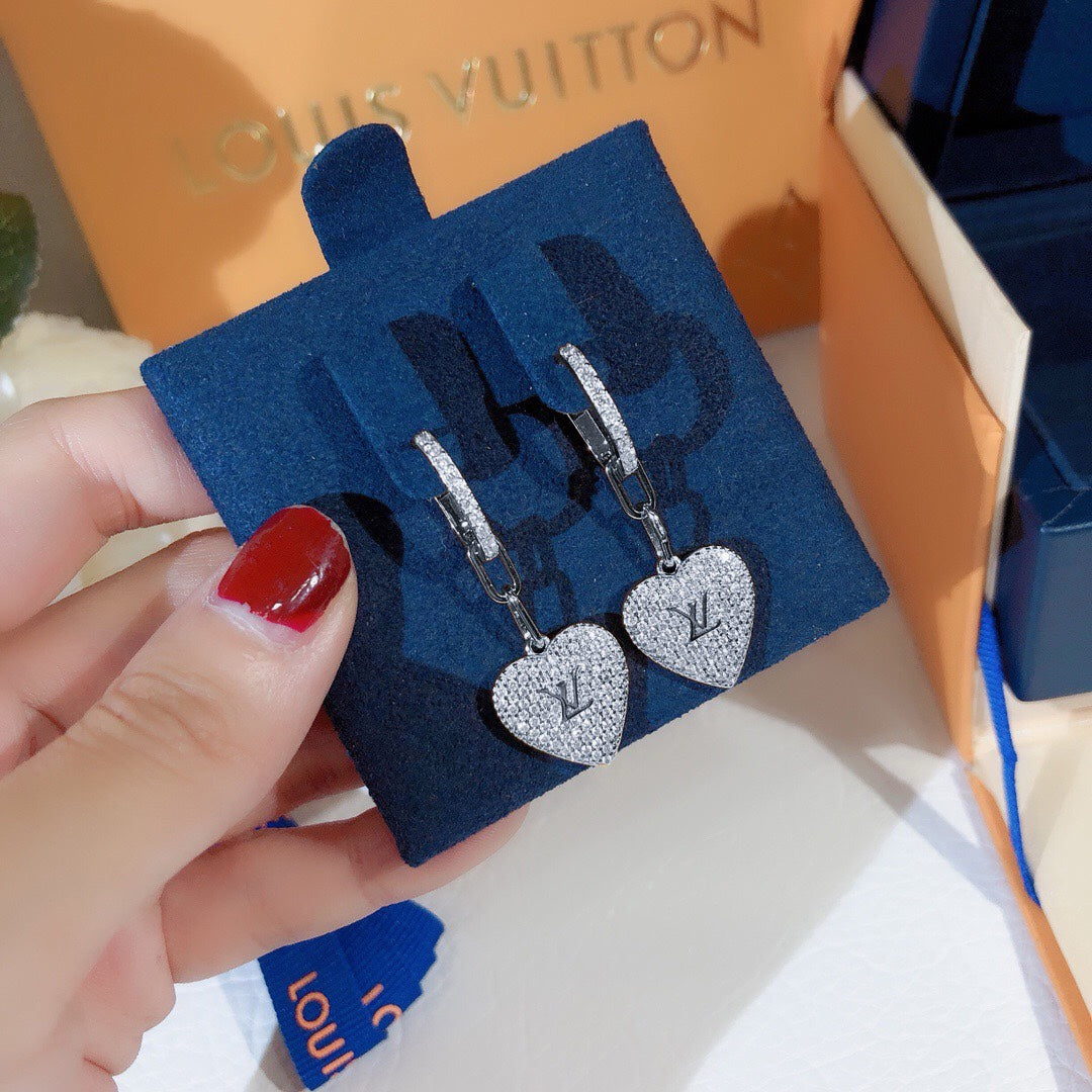 High-Quality Stud Earrings-11
