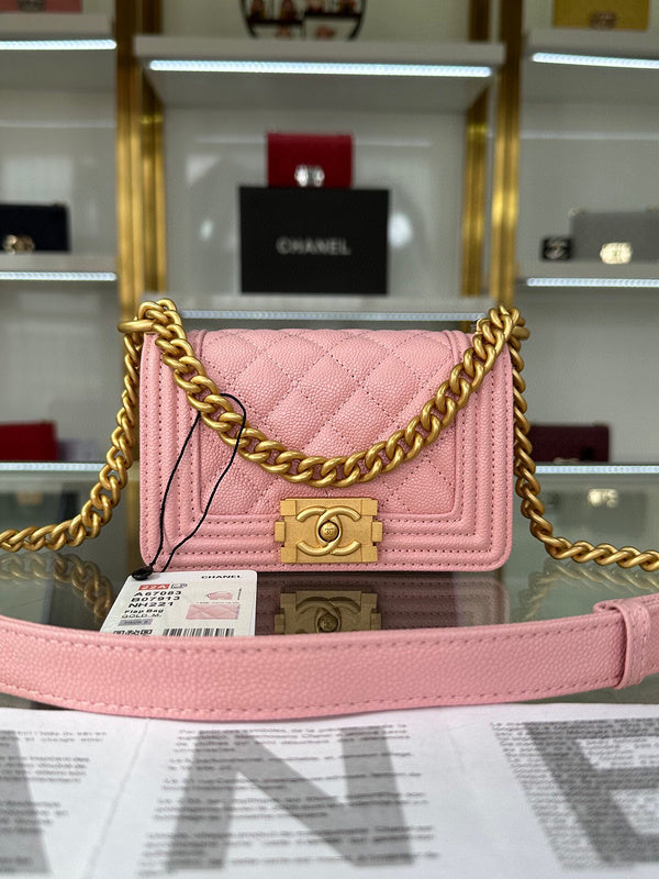 Chanel Luxury Handbag Style 185
