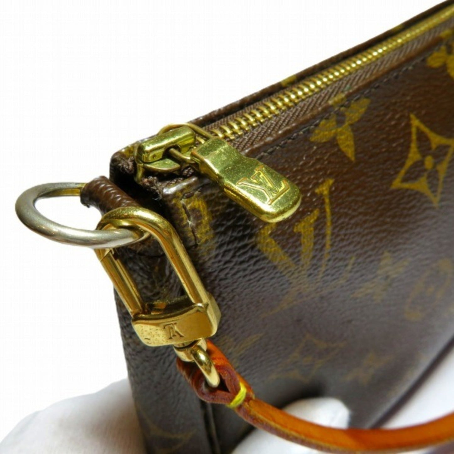 Louis Vuitton  Handbag Pochette