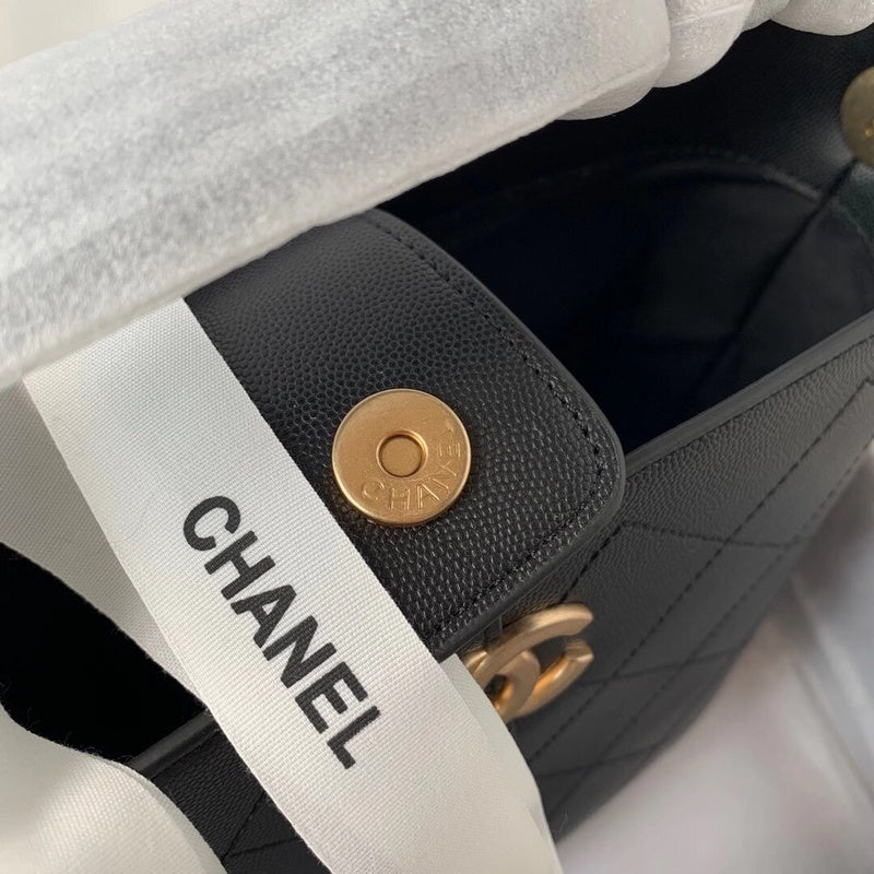Chanel Luxury Handbag Style 644
