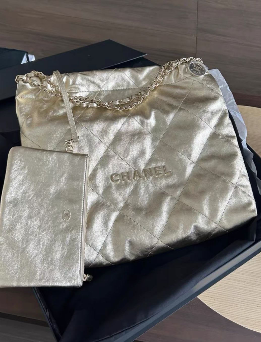 Chanel Chanel 22 Leather Shoulder Bag Style 2
