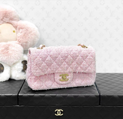 Chanel Luxury Leather Pink Shoulder Bag Pink