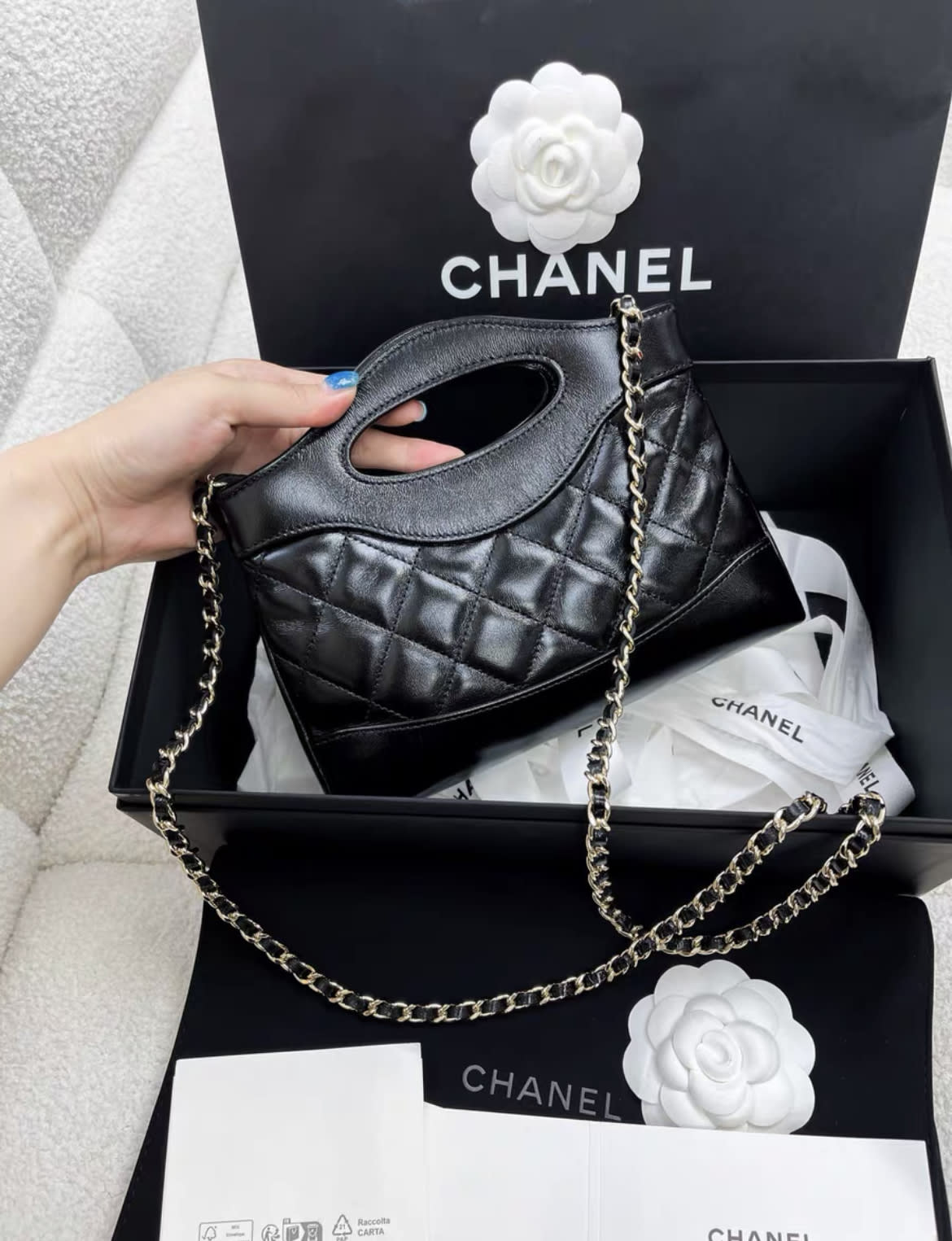 Chanel Luxury Leather Black Handbag Style 15