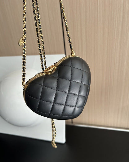 Chanel Luxury Leather Handbag Style 9