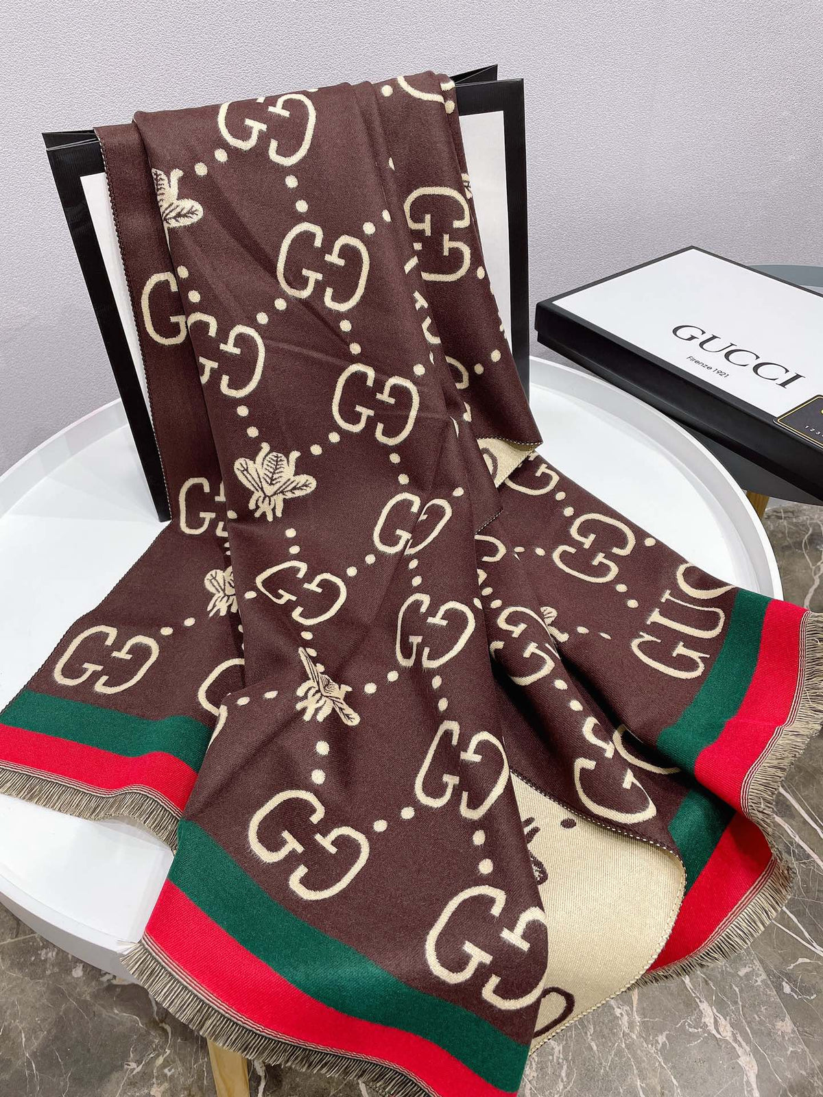 G u c c i scarf black or brown