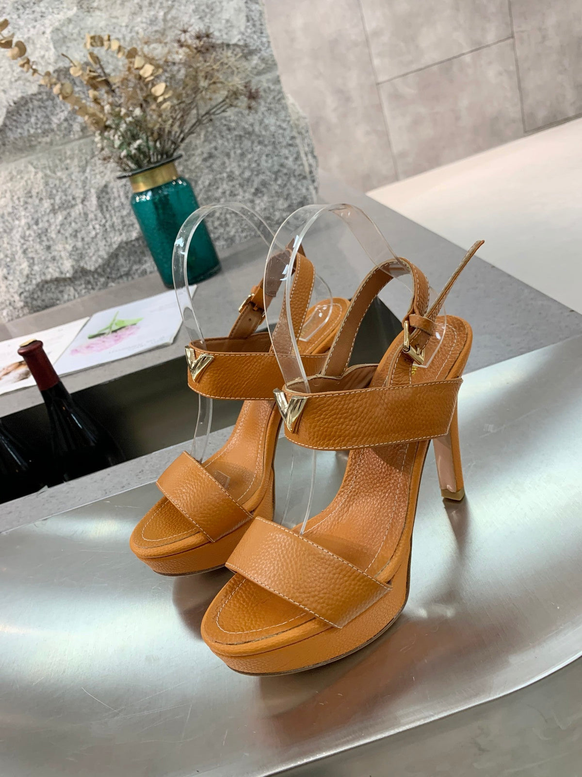 L v 10.5 cm heel 34-42