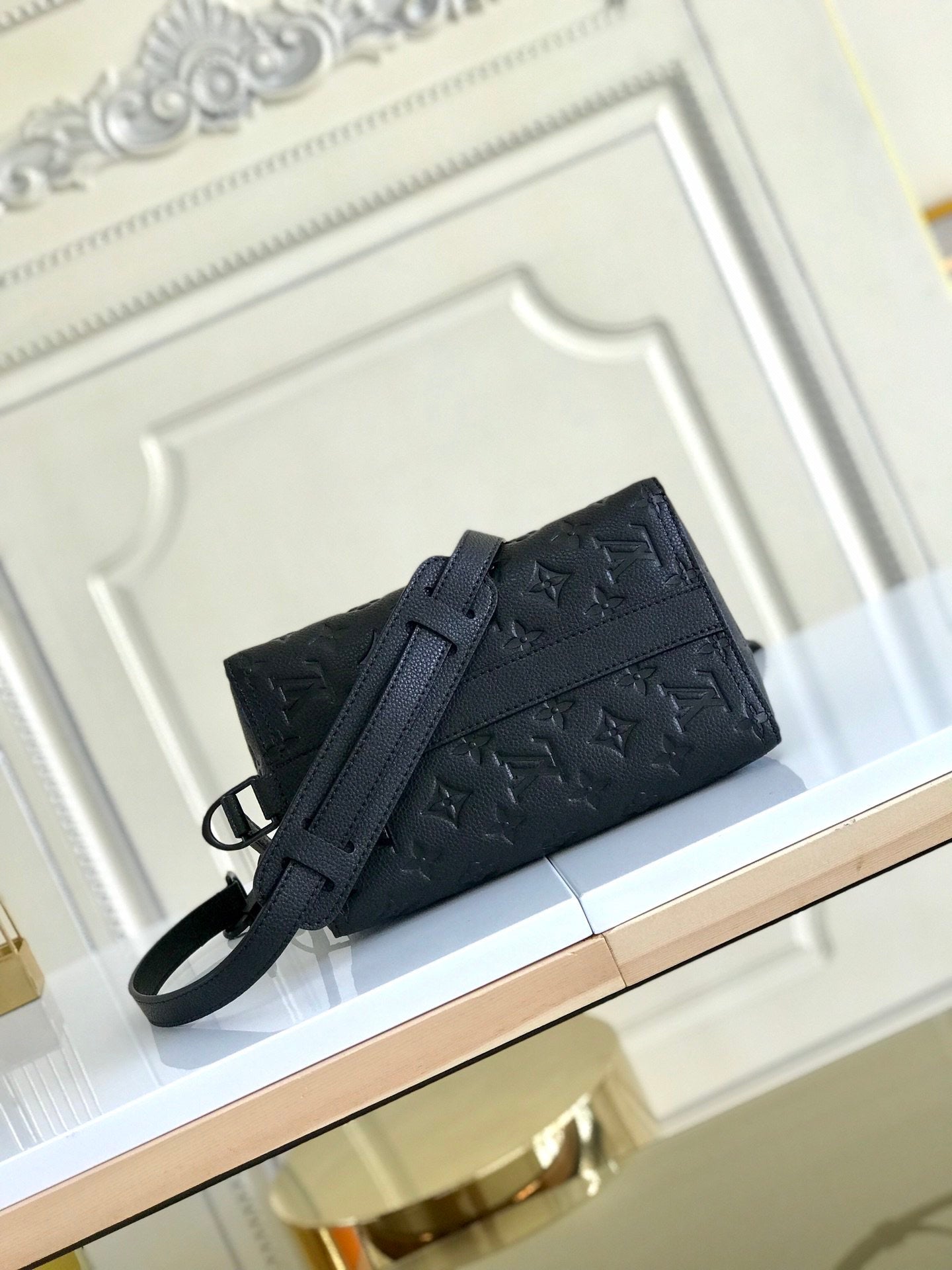 Monogram Empreinte black