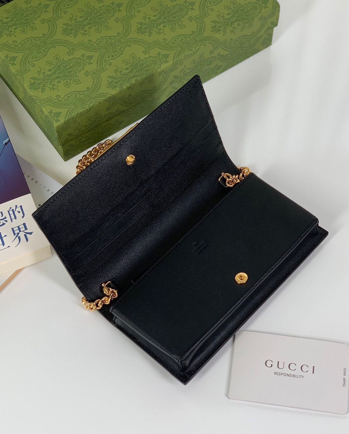 G u c c i black W19 H10 D4cm
