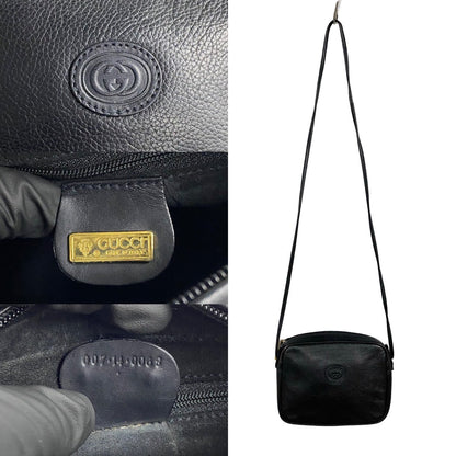 Saint Laurent Leather Red Handbag Style 22