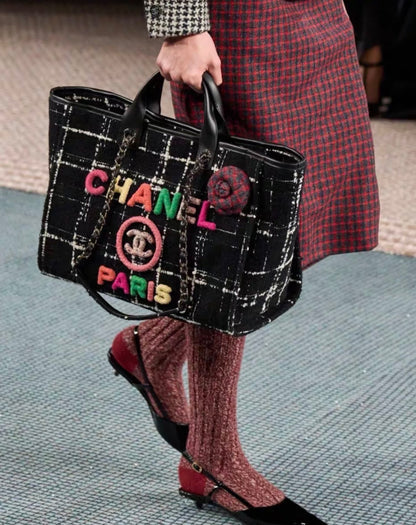 Chanel 22Aw Black And White Plaid With Colorful Letters Woolen Beach Bag