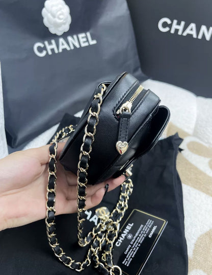 Chanel Heart Clutch With Chain 22S Mini Black Lambskin