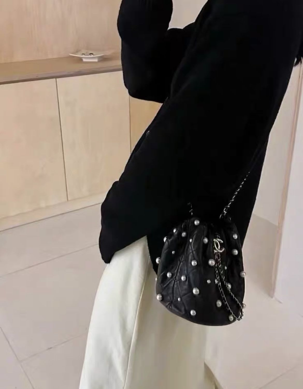 Chanel Luxury Leather Handbag Style 13