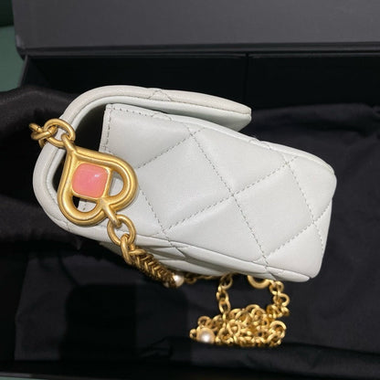 Chanel Chain Luxury Handbag