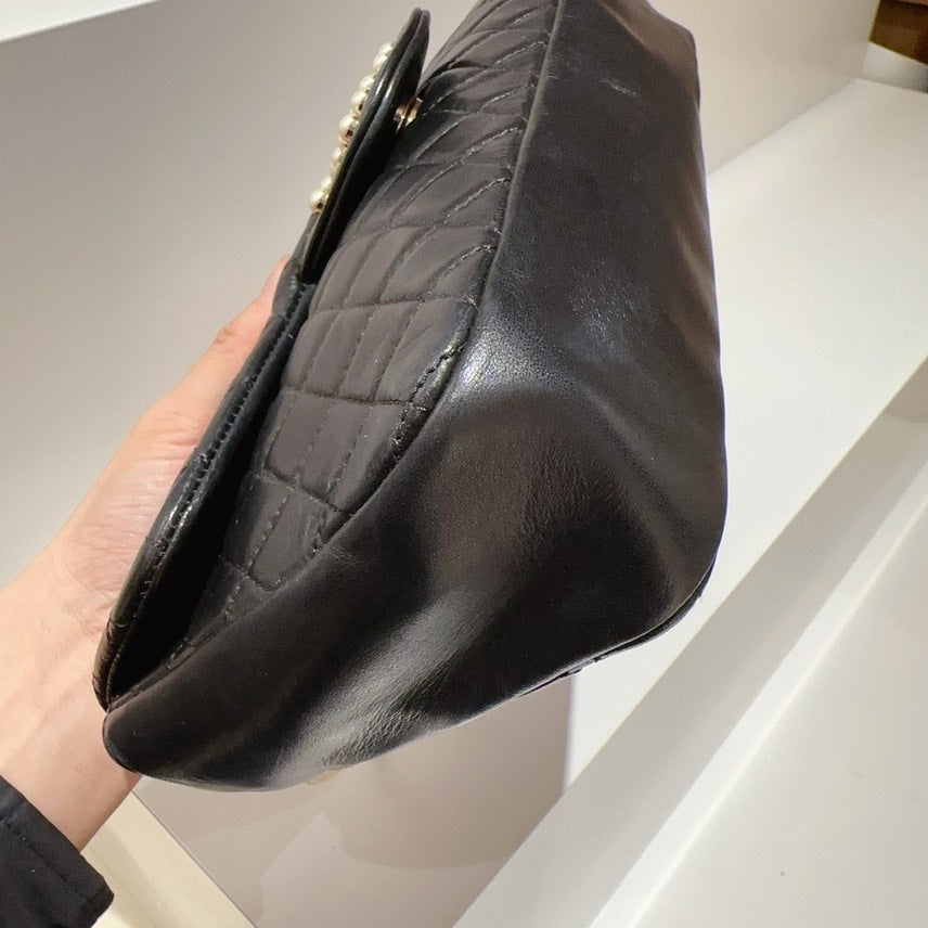 Chanel Luxury Handbag Style 4