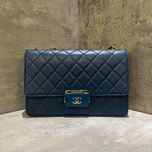 Chanel Boy Medium Quilted Leather Blue Shoulder Bag